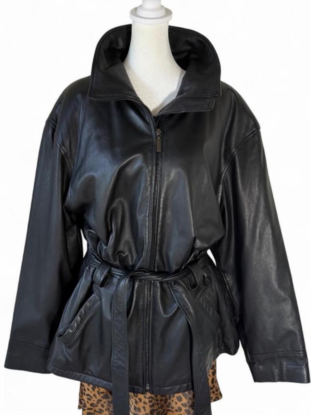 Vintage JLC New York Women’s Zip-Up Belted Black Leather Jacket- size Large